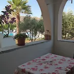 Manolis Apart Otel 3*