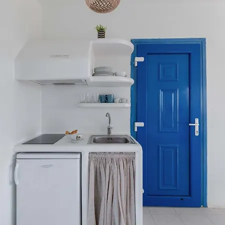 Apart Otel Manolis 3*