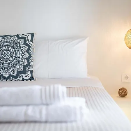 Apart Otel Manolis 3*