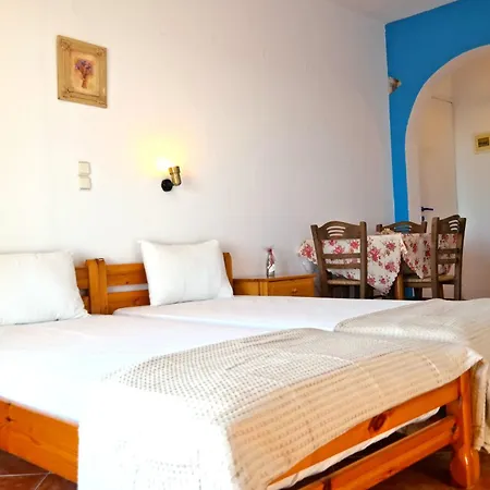 Apart Otel Manolis 3*