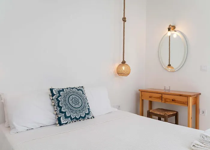 Manolis Lägenhetshotell